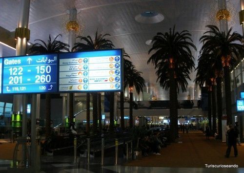 AEROPUERTO DE DUBAI. TERMINAL 3