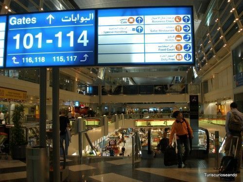 AEROPUERTO DE DUBAI. TERMINAL 3