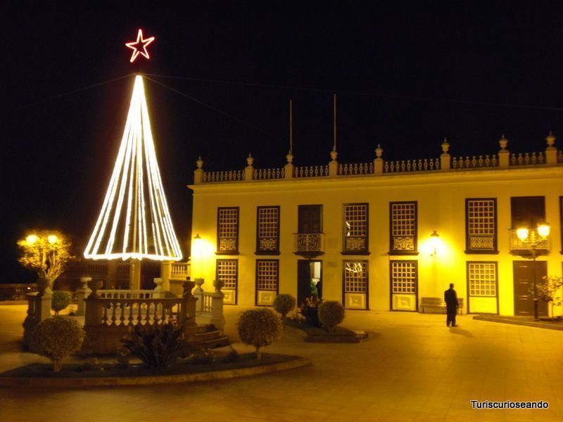 LUCES DE NAVIDAD EN VILLA DE MAZO