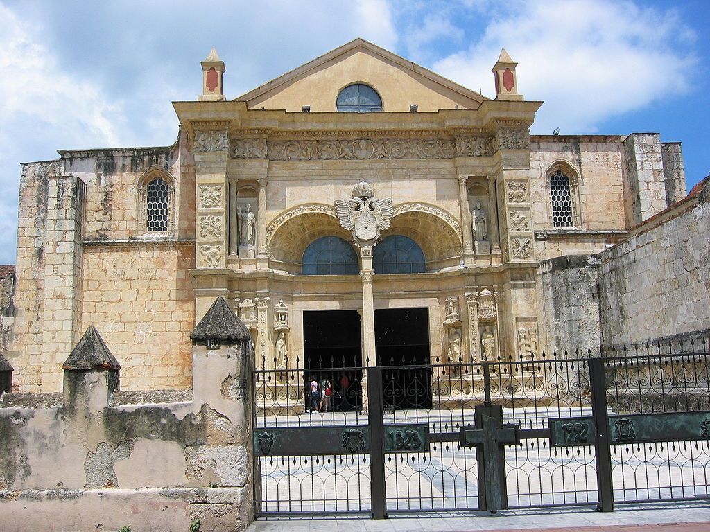 UN RECORRIDO POR SANTO DOMINGO