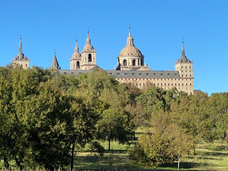 Paseos en los alrededores de Madrid: panorámica del Monasterio de El Escorial