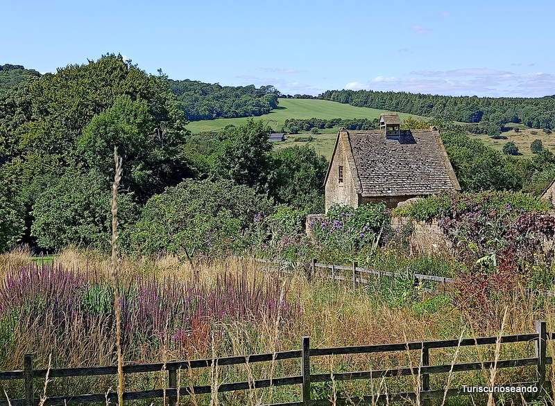 Panorámica de paisaje desde Snowshill Manor, en los Cotswolds.