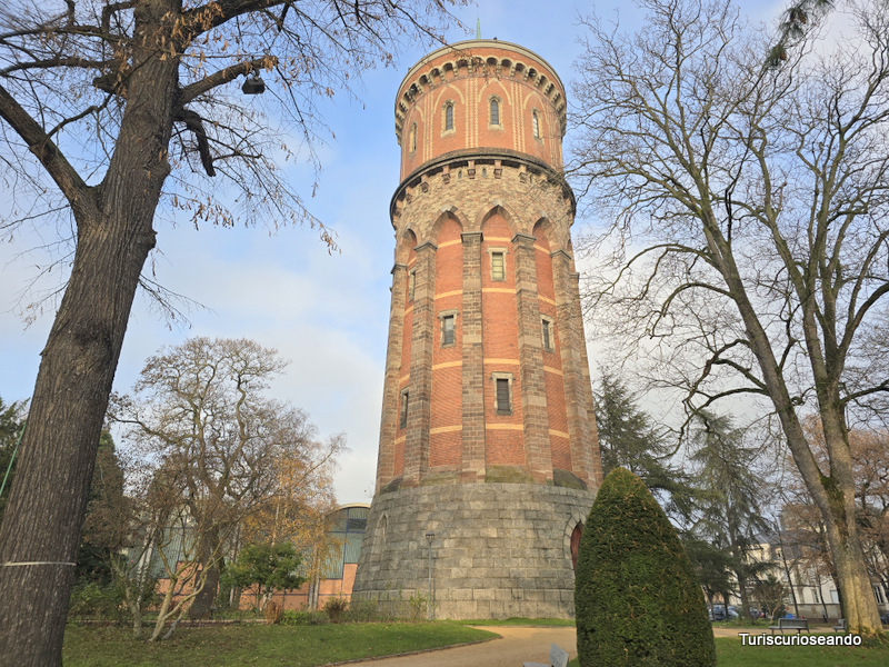 Château d'eau, Torre del Agua en Colmar. Monumento Histórico.