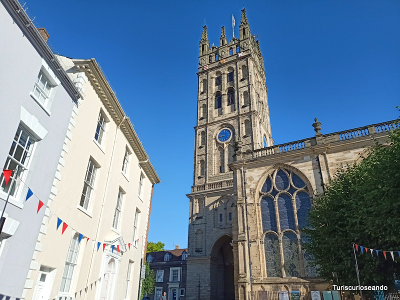 Qué ver en Warwick, Inglaterra. Iglesia Colegiata de Santa Maria