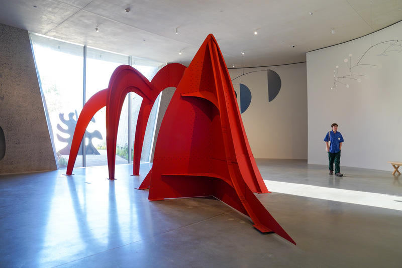 Interior de Calder Garden, uno de los mejores museos a visitar en Filadelfia