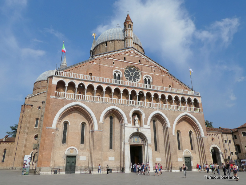 Dónde alojarse en Padua: mejores zonas y hoteles. Basílica San Antonio de Padua